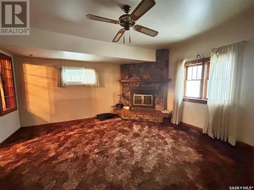 847 18Th Street W, Prince Albert, SK - Indoor Photo Showing Other Room With Fireplace