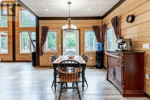 4057 Cambrian Road, Severn, ON - Indoor Photo Showing Dining Room