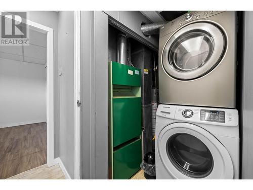 1487 Stage Road, Cache Creek, BC - Indoor Photo Showing Laundry Room