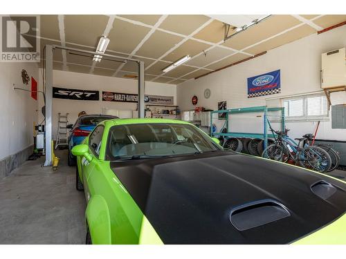 1487 Stage Road, Cache Creek, BC - Indoor Photo Showing Garage