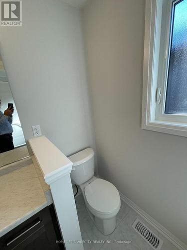 64 Marie Street, Pelham, ON - Indoor Photo Showing Bathroom