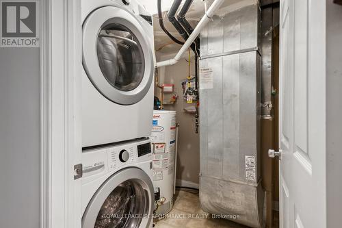 75 Strathaven Private, Ottawa, ON - Indoor Photo Showing Laundry Room