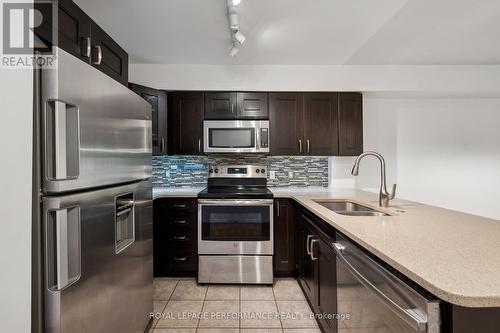 75 Strathaven Private, Ottawa, ON - Indoor Photo Showing Kitchen With Double Sink With Upgraded Kitchen