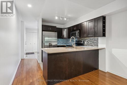 75 Strathaven Private, Ottawa, ON - Indoor Photo Showing Kitchen With Upgraded Kitchen