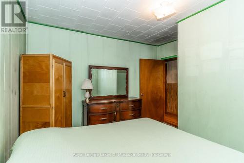 2592 Highway 141 W, Muskoka Lakes (Watt), ON - Indoor Photo Showing Bedroom