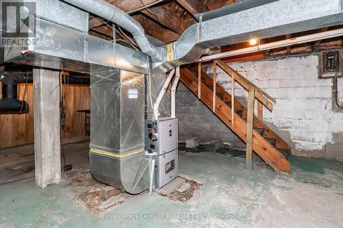 2592 Highway 141 W, Muskoka Lakes (Watt), ON - Indoor Photo Showing Basement