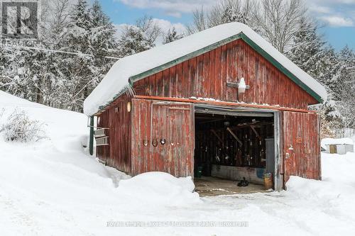 2592 Highway 141 W, Muskoka Lakes (Watt), ON - Outdoor