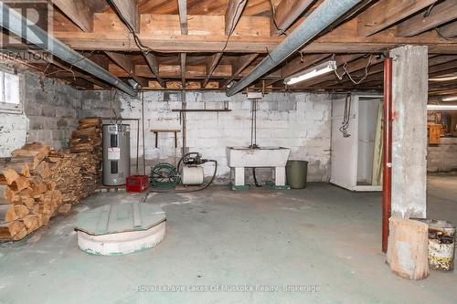 2592 Highway 141 W, Muskoka Lakes (Watt), ON - Indoor Photo Showing Basement