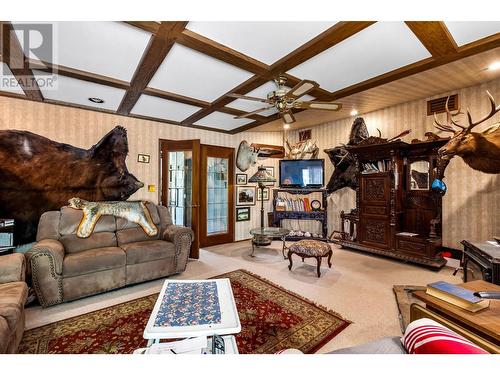 2690 Garcia Street, Merritt, BC - Indoor Photo Showing Living Room