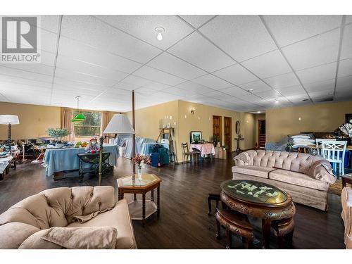 2690 Garcia Street, Merritt, BC - Indoor Photo Showing Living Room