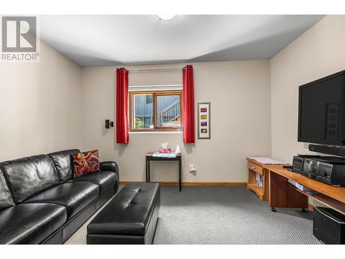 4101 Sundance Drive, Sun Peaks, BC - Indoor Photo Showing Living Room