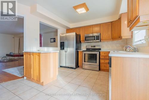 106 Weather Vane Lane, Brampton, ON - Indoor Photo Showing Kitchen