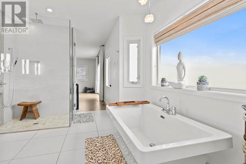 808 Cantle Drive, Kamloops, BC - Indoor Photo Showing Bathroom