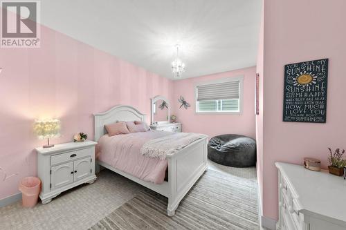 996 Quails Roost Court, Kamloops, BC - Indoor Photo Showing Bedroom