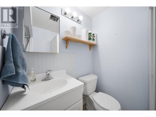 249 Hollyburn Drive, Kamloops, BC - Indoor Photo Showing Bathroom