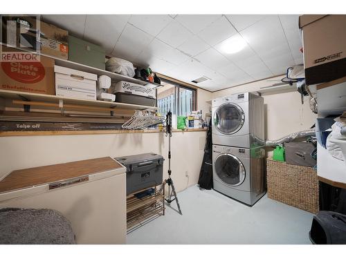 249 Hollyburn Drive, Kamloops, BC - Indoor Photo Showing Laundry Room