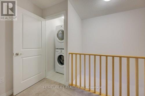 611 - 585 Colborne Street E, Brantford, ON - Indoor Photo Showing Laundry Room