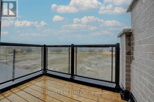 611 - 585 Colborne Street E, Brantford, ON - Outdoor With View