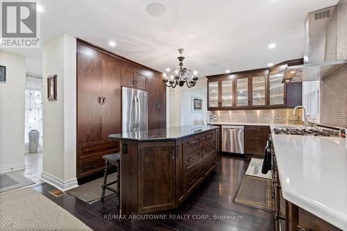 1073 North Service Road, Hamilton, ON - Indoor Photo Showing Kitchen With Upgraded Kitchen