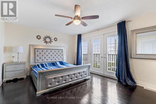 1073 North Service Road, Hamilton, ON - Indoor Photo Showing Bedroom