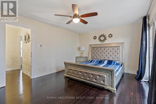 1073 North Service Road, Hamilton, ON - Indoor Photo Showing Bedroom