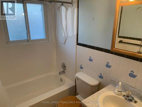 180 Elm Street, Gananoque, ON - Indoor Photo Showing Bathroom