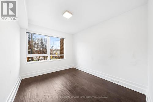 305 - 3 Southvale Drive, Toronto, ON - Indoor Photo Showing Other Room