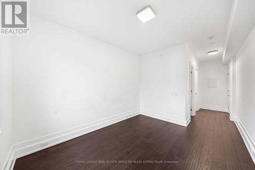 305 - 3 Southvale Drive, Toronto, ON - Indoor Photo Showing Other Room