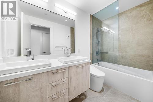 305 - 3 Southvale Drive, Toronto, ON - Indoor Photo Showing Bathroom