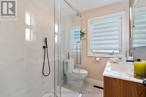 69 Don Mor Drive, Newmarket, ON - Indoor Photo Showing Bathroom