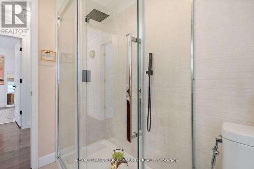 69 Don Mor Drive, Newmarket, ON - Indoor Photo Showing Bathroom