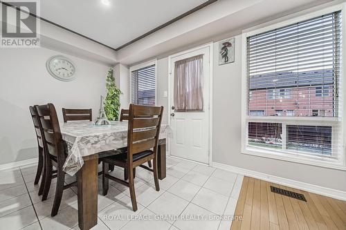 19 Iceberg Trail, Brampton, ON - Indoor Photo Showing Dining Room