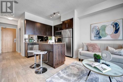 2603 - 55 Bremner Boulevard, Toronto, ON - Indoor Photo Showing Kitchen