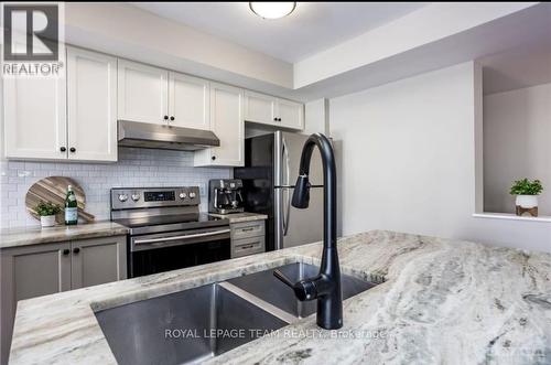 207 Infusion Pvt W, Ottawa, ON - Indoor Photo Showing Kitchen With Stainless Steel Kitchen With Double Sink