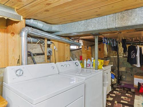 Salle de lavage - 19 Rue Boyer, Saint-Isidore, QC - Indoor Photo Showing Laundry Room