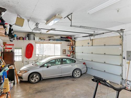 Garage - 19 Rue Boyer, Saint-Isidore, QC - Indoor Photo Showing Garage