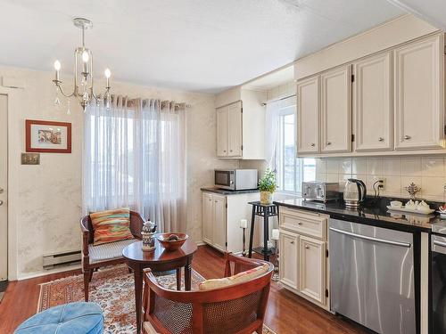 Cuisine - 19 Rue Boyer, Saint-Isidore, QC - Indoor Photo Showing Kitchen