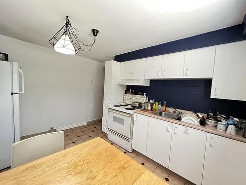 Kitchen - 2025A Boul. Gouin E., Montréal (Ahuntsic-Cartierville), QC - Indoor Photo Showing Kitchen With Double Sink