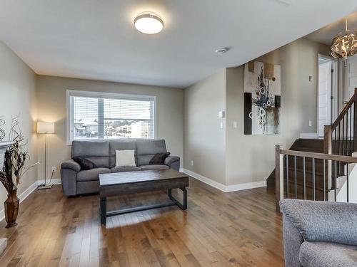 Den - 1040 Rue D'Amboise, Saint-Jérôme, QC - Indoor Photo Showing Living Room