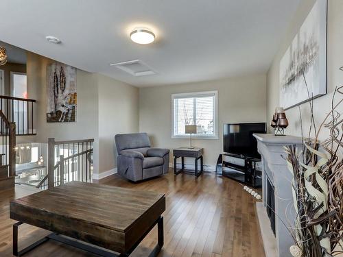 Den - 1040 Rue D'Amboise, Saint-Jérôme, QC - Indoor Photo Showing Living Room