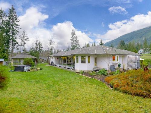 7820 Mountain Ranch Rd, Port Alberni, BC 