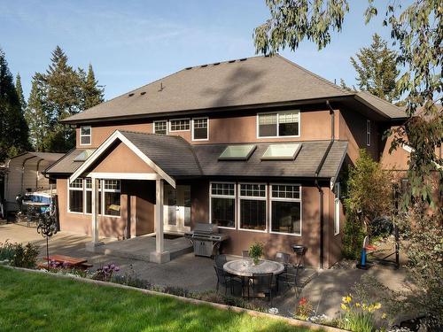 8550 Bourne Terr, North Saanich, BC 