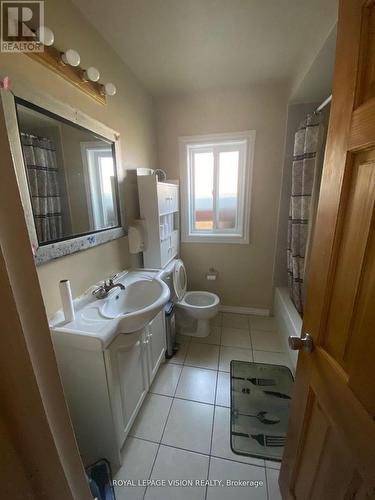 3 Mafeking Crescent, Toronto, ON - Indoor Photo Showing Bathroom