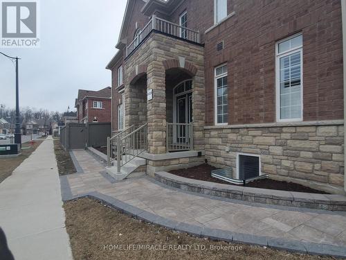 6 Taurus Road, Brampton, ON - Outdoor