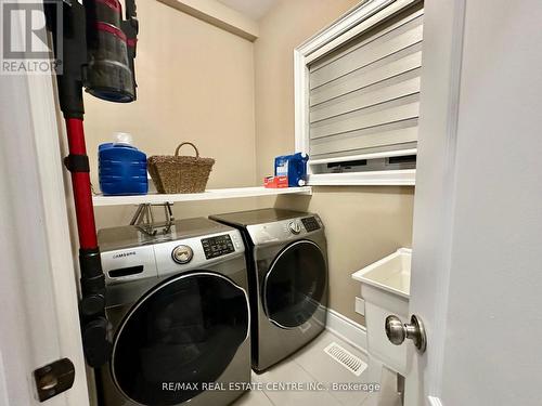 110 Allenby Avenue, Toronto, ON - Indoor Photo Showing Laundry Room