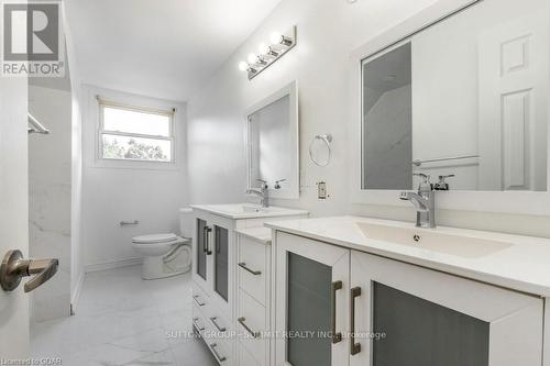 2 Grandridge Crescent, Guelph, ON - Indoor Photo Showing Bathroom