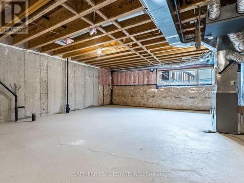 215 Provident Way, Hamilton, ON - Indoor Photo Showing Basement