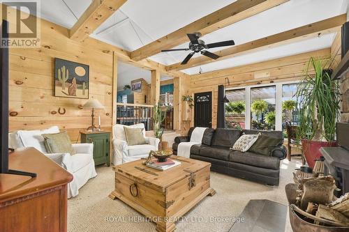 50 Willow Point Road, Brighton, ON - Indoor Photo Showing Living Room