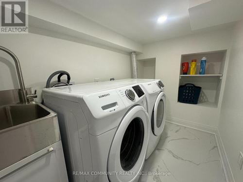 2557 Bandsman Crescent, Oshawa, ON - Indoor Photo Showing Laundry Room