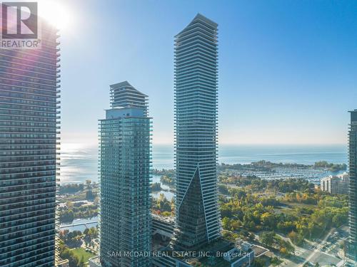 2122 - 30 Shore Breeze Drive, Toronto, ON - Outdoor With Facade